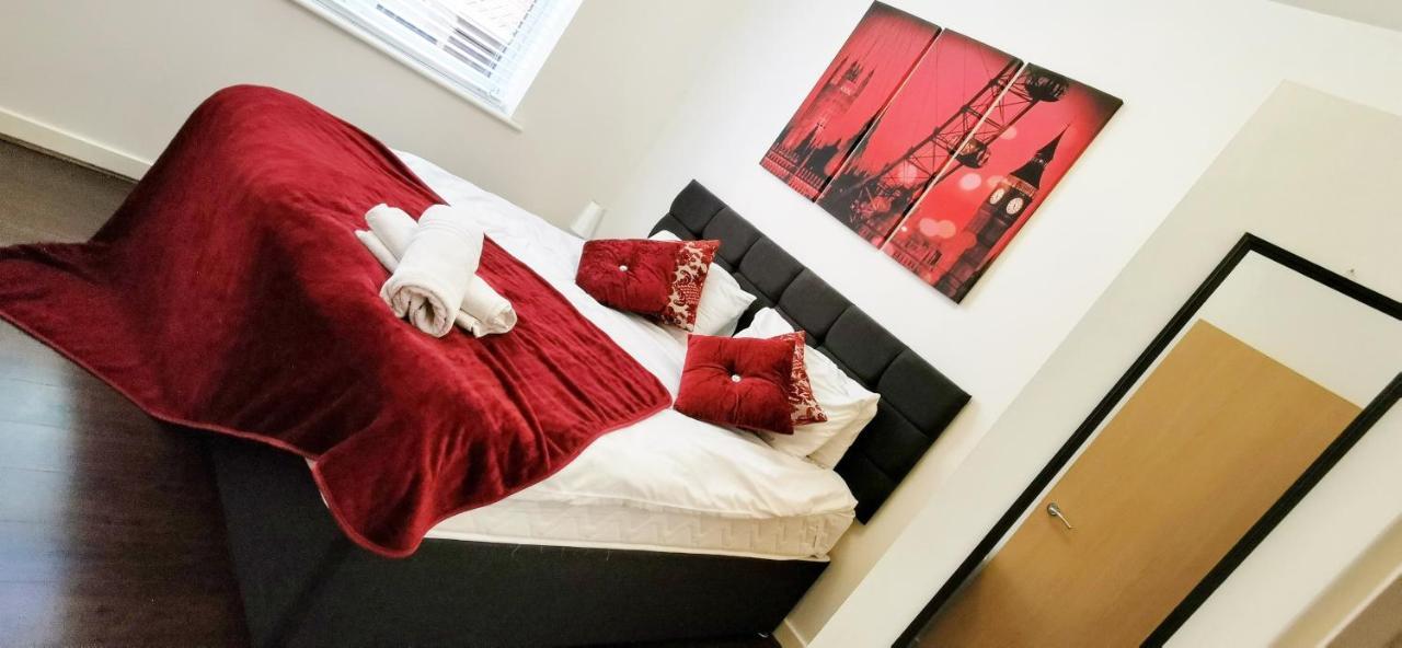 J Quarter - Sleeps 5 Long Term & Families Comfortably, 4 Beds, 2 Bathrooms Бирмингам Екстериор снимка
