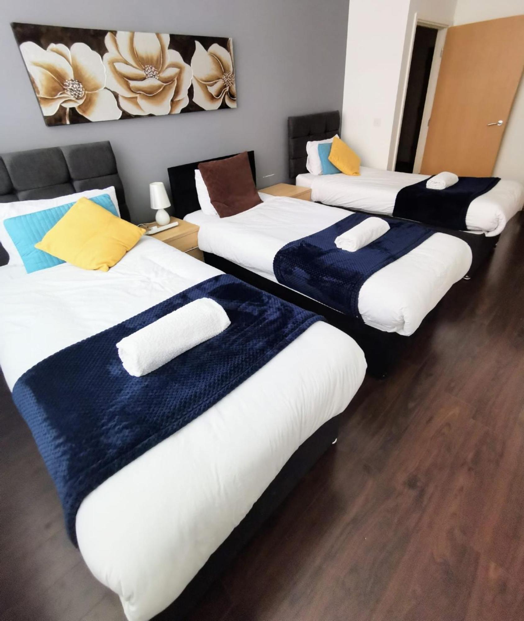 J Quarter - Sleeps 5 Long Term & Families Comfortably, 4 Beds, 2 Bathrooms Бирмингам Екстериор снимка